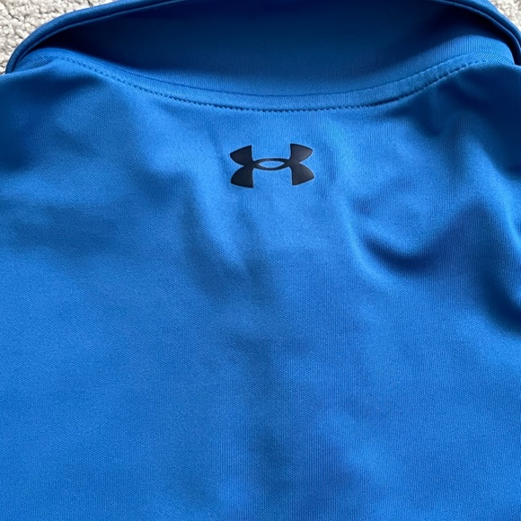 Under Armour Performance Polo Shirt. Water Blue. Size Youth XL - Picture 7 of 7